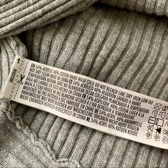 *SOLD* Forever 21 | ribbed light grey waterfall cardigan - Picture 5 of 8